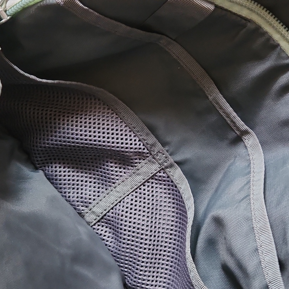 The Noeth Face Mint Green Women's Belt Bag/crossbody - Picture 3 of 12